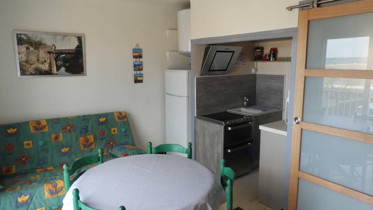 Appartement Saint Pierre 30m de la plage Extérieur photo